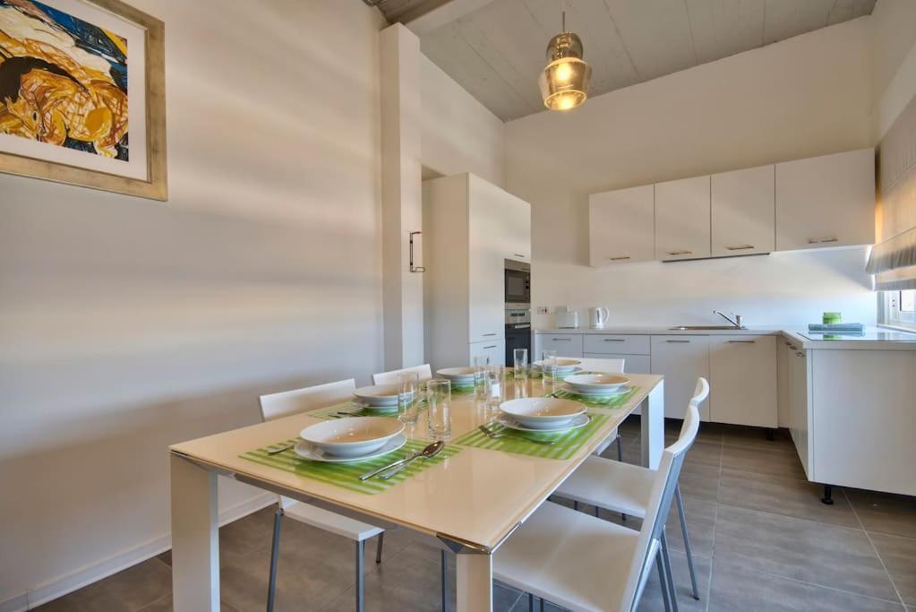 Vallettastay - Harbor View Gem -Sea View 2 Bed Apt Exteriör bild